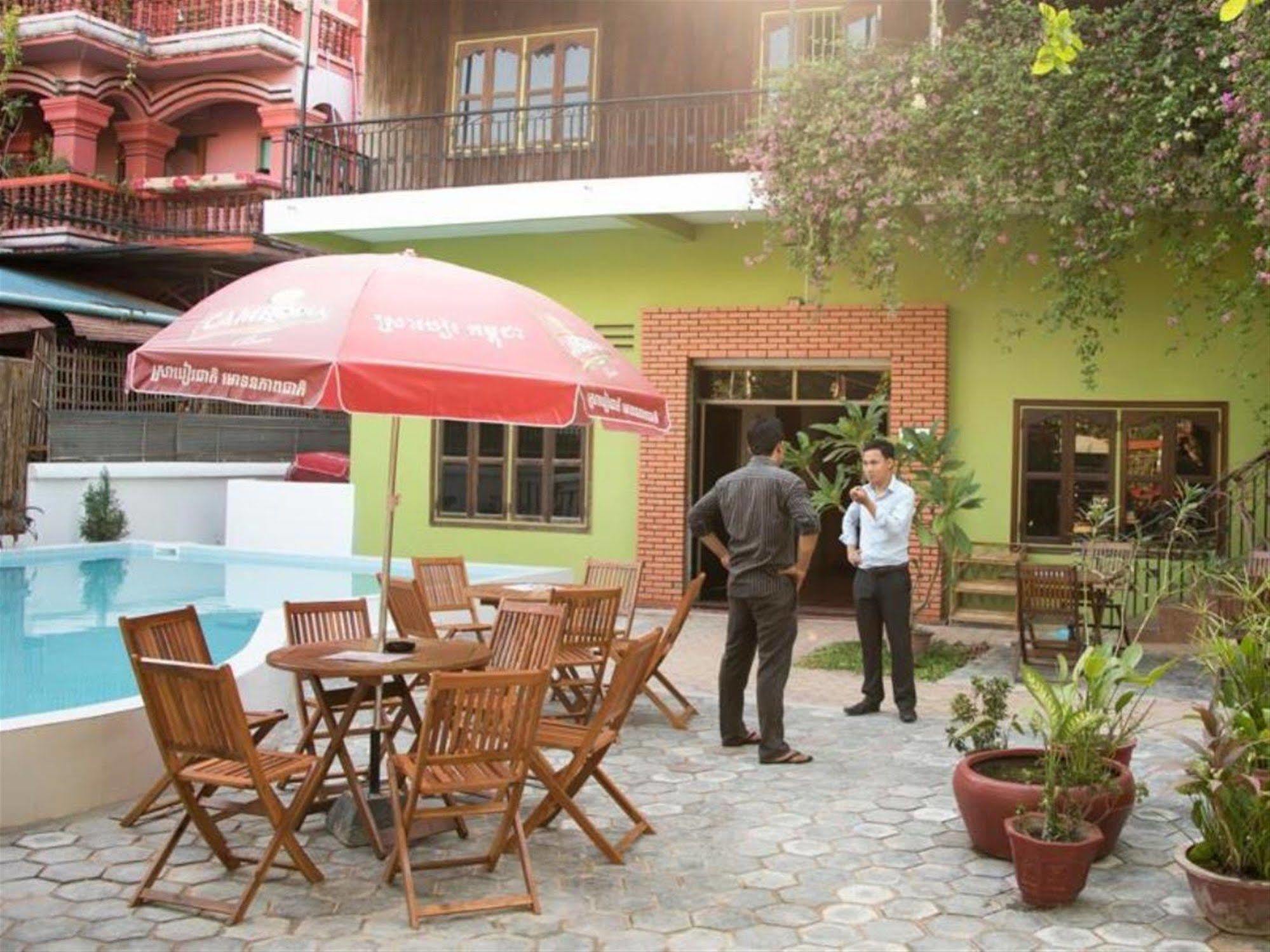 Five Rose Siem Reap Hostel Екстериор снимка